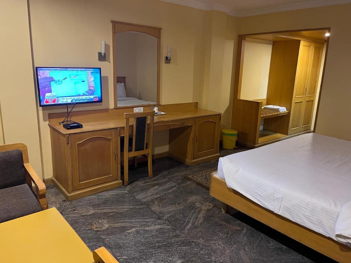 Asr Guesthouse Tirupati Zewnętrze zdjęcie